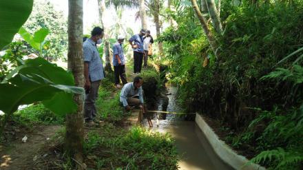 Keterlibatan Lembaga Kemasyarakatan Desa Dan Masyarakat Dalam Pelaksanaan Pembangunan Desa